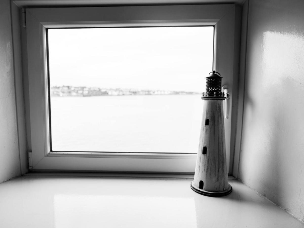 Pier 36 Hotel Donaghadee Bagian luar foto